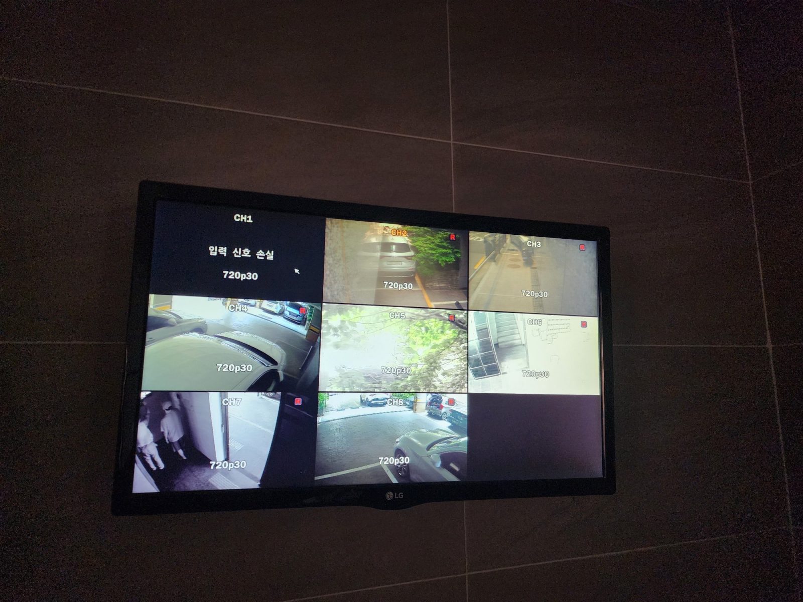서울특별시 중랑구 무인매장 CCTV 배선 작업 이미지
