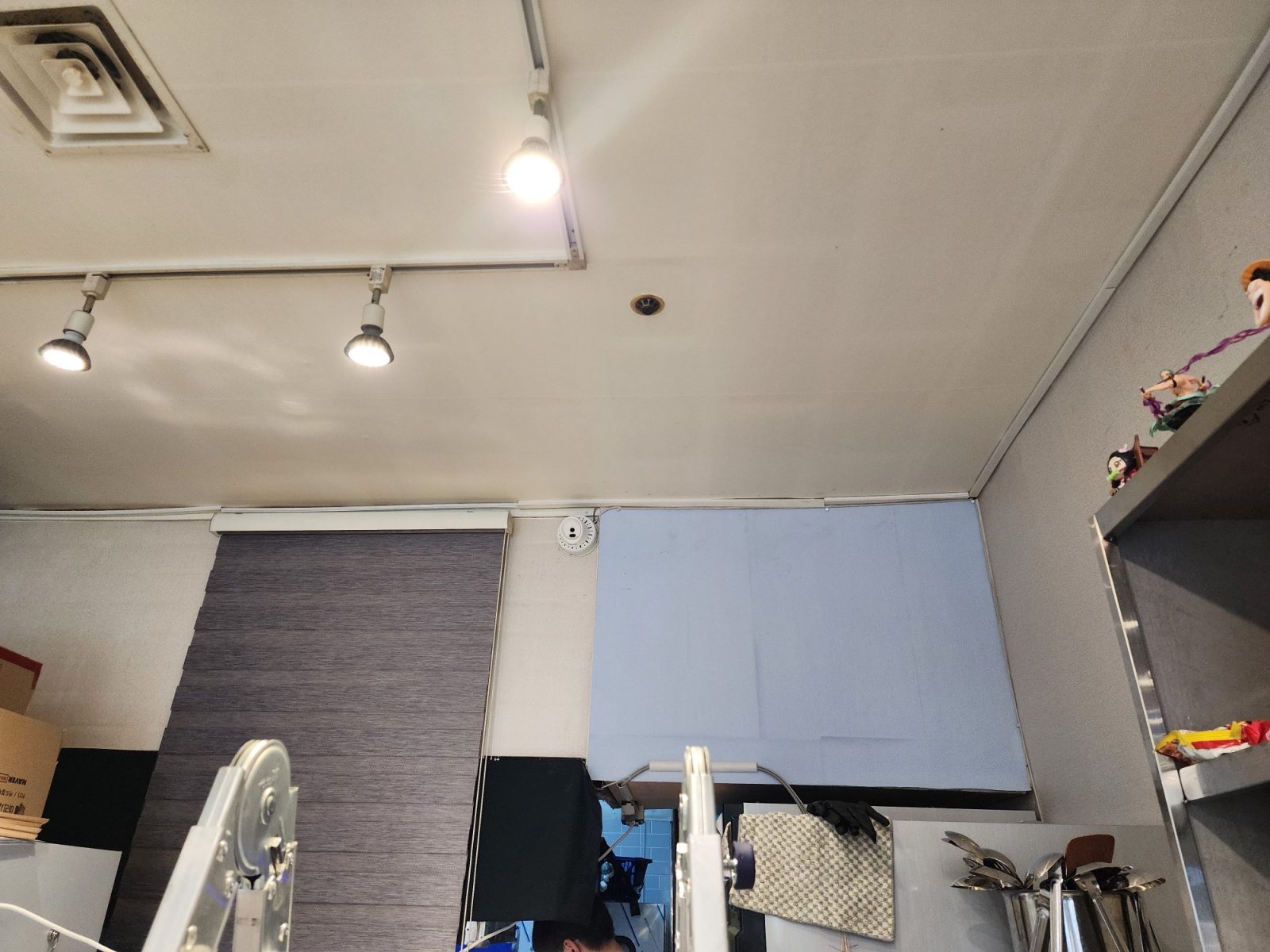 서울특별시 중구 식당 CCTV 배선 작업 이미지